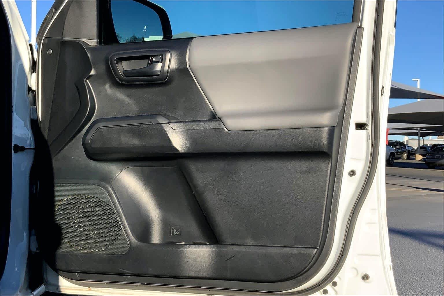 Used 2019 Super White Toyota SR image 22
