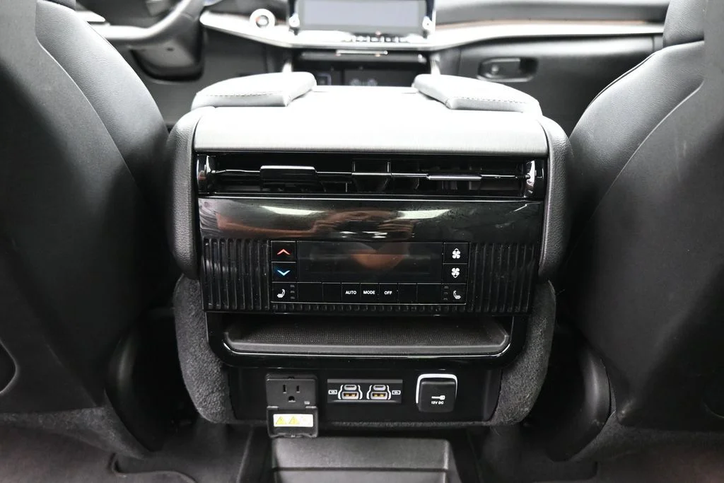 Used 2025 Black Jeep Series III image 27