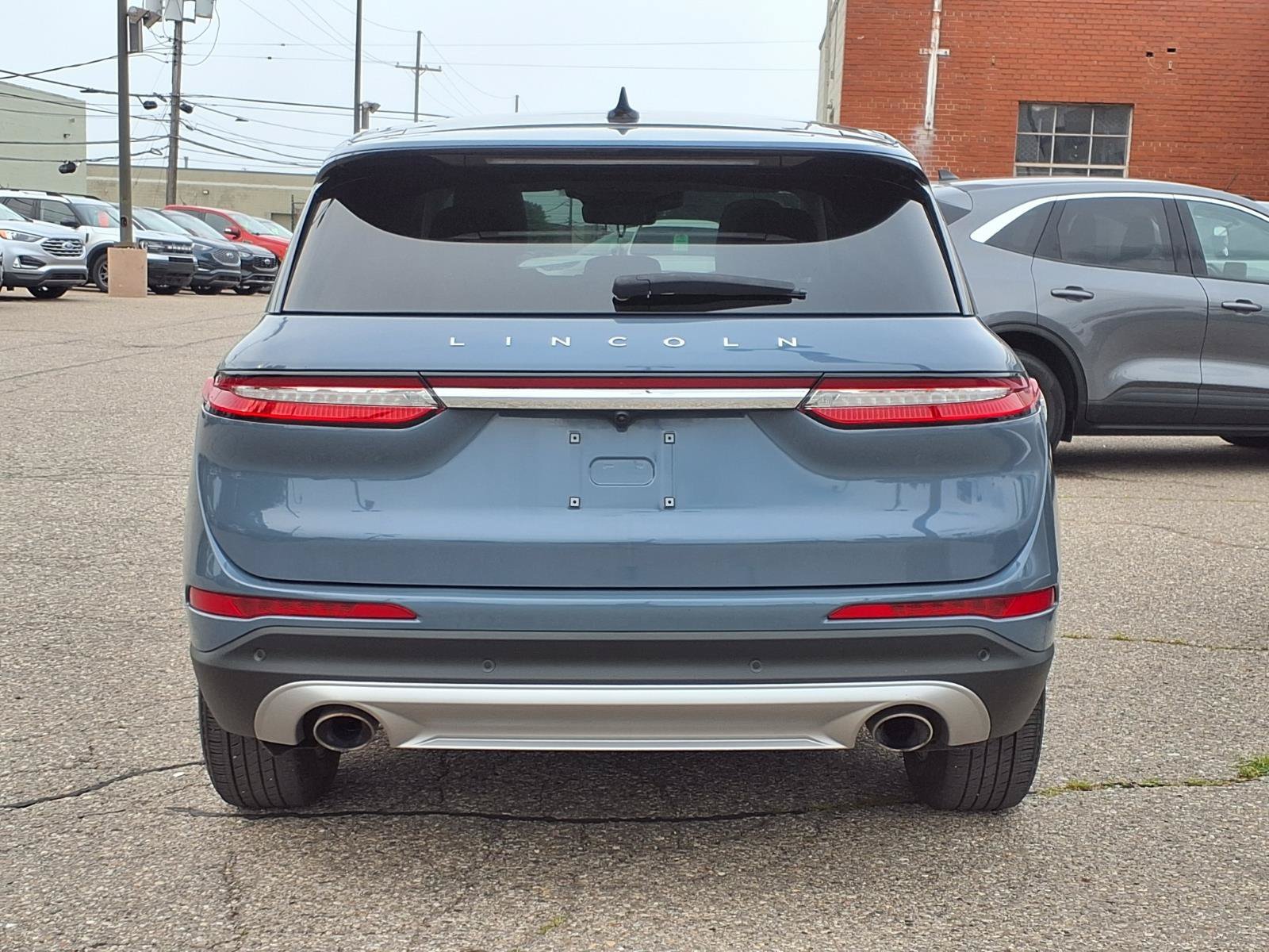 Used 2024 Whisper Blue Metallic Clearcoat Lincoln Premiere image 25