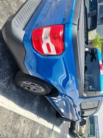 Used 2022 Blue Metallic Ford XLT image 4