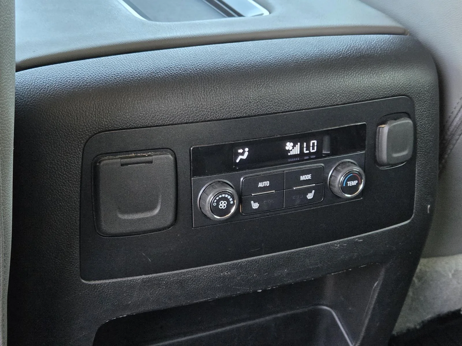 Used 2020 Gray Chevrolet 2WD 4dr LT image 37