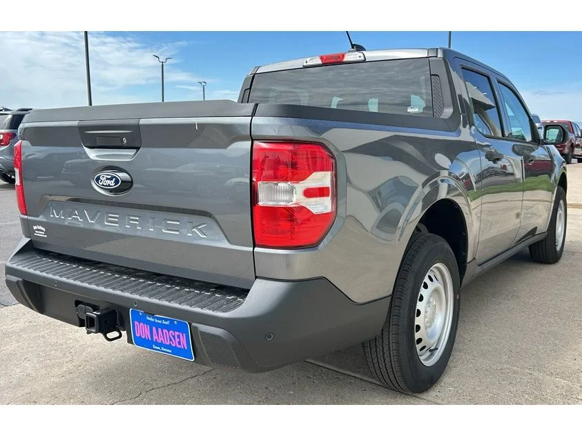 New 2026 Carbonized Gray Metallic Ford XL image 23