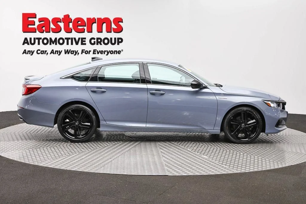 Used 2022 Gray Honda Sport image 4