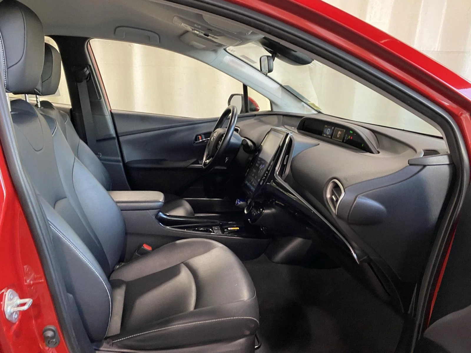 Used 2021 Supersonic Red Toyota XLE image 7