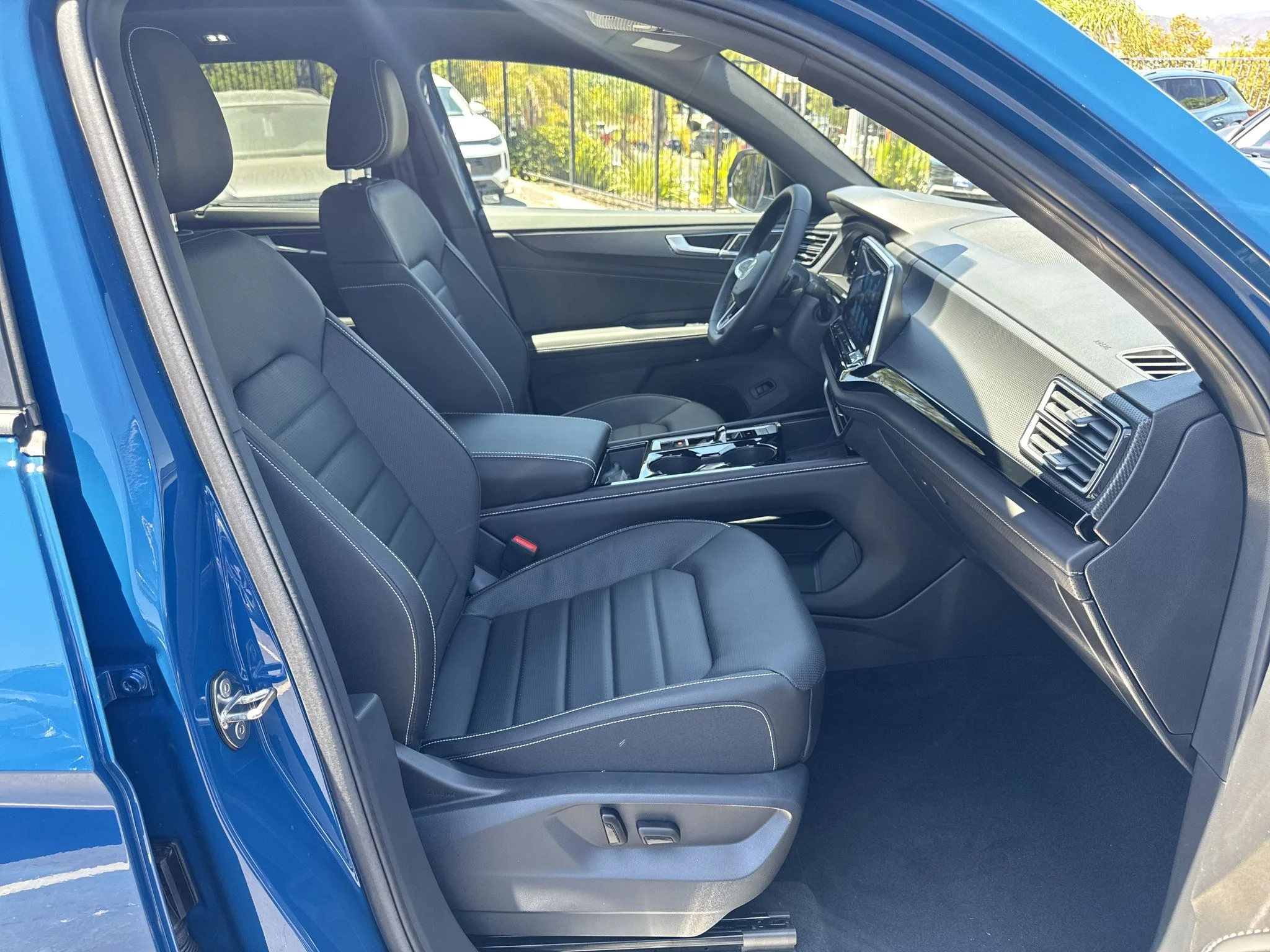 New 2026 Mountain Lake Blue Metallic Volkswagen 2.0T SEL R-Line Black image 19
