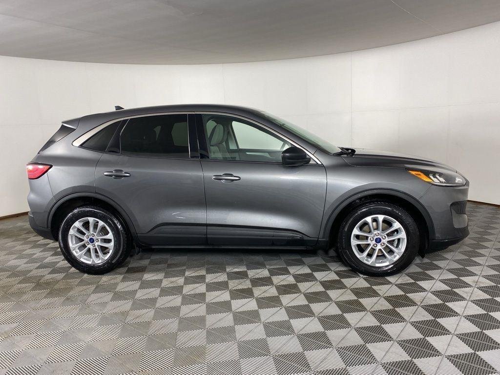 Used 2022 Carbonized Gray Metallic Ford SE image 11
