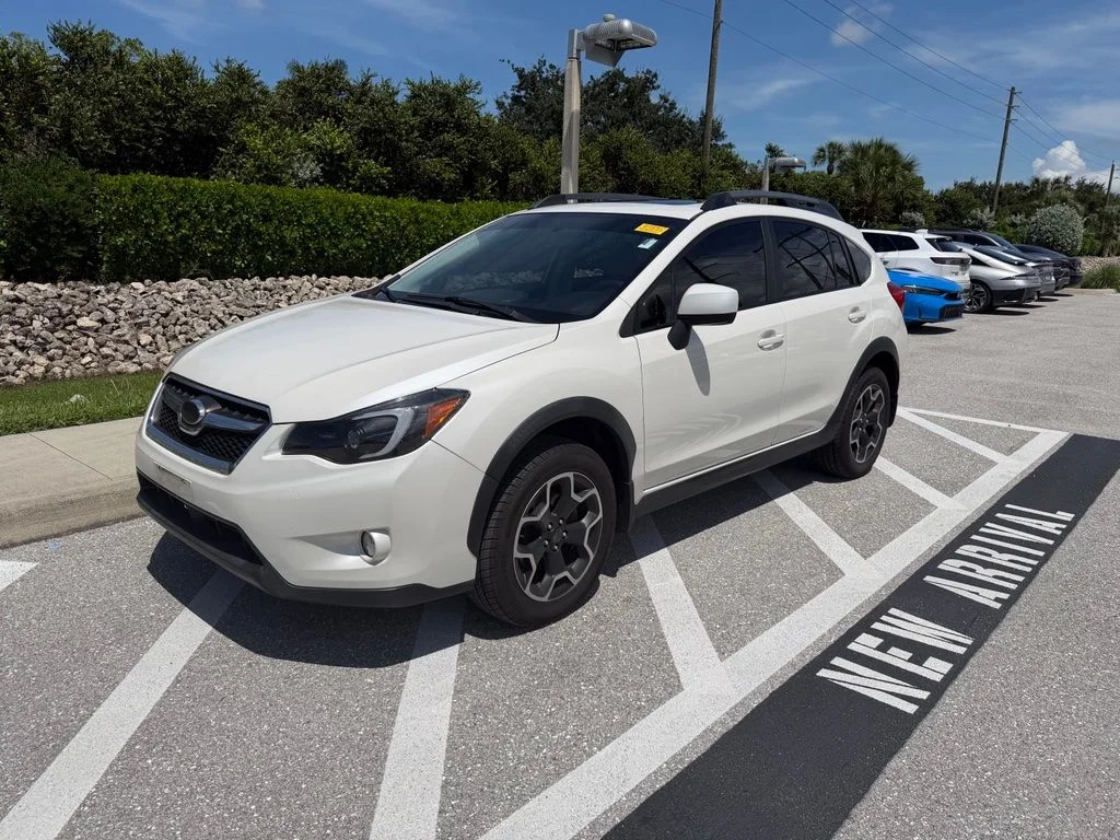 Used 2014 Satin White Pearl Subaru 2.0i Limited image 1