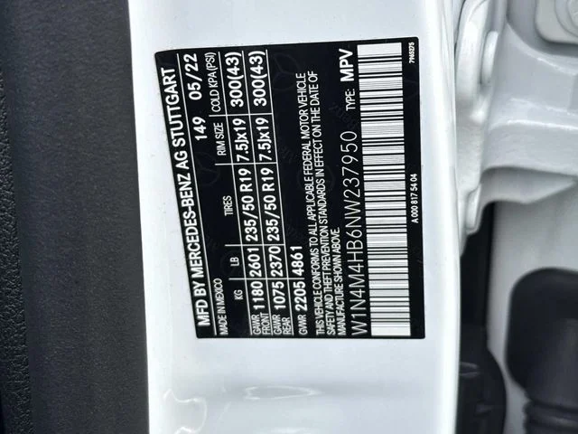 Used 2022 White Mercedes-Benz GLB 250 image 30