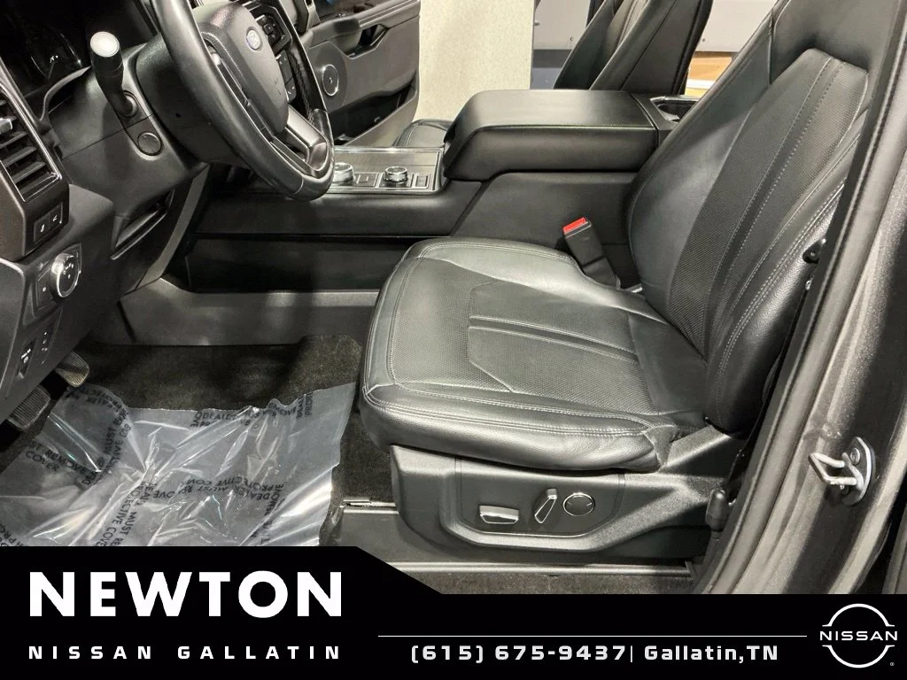 Used 2018 Magnetic Ford Limited image 19