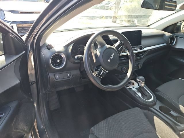 Certified Used 2023 Gravity Gray Kia LXS image 16