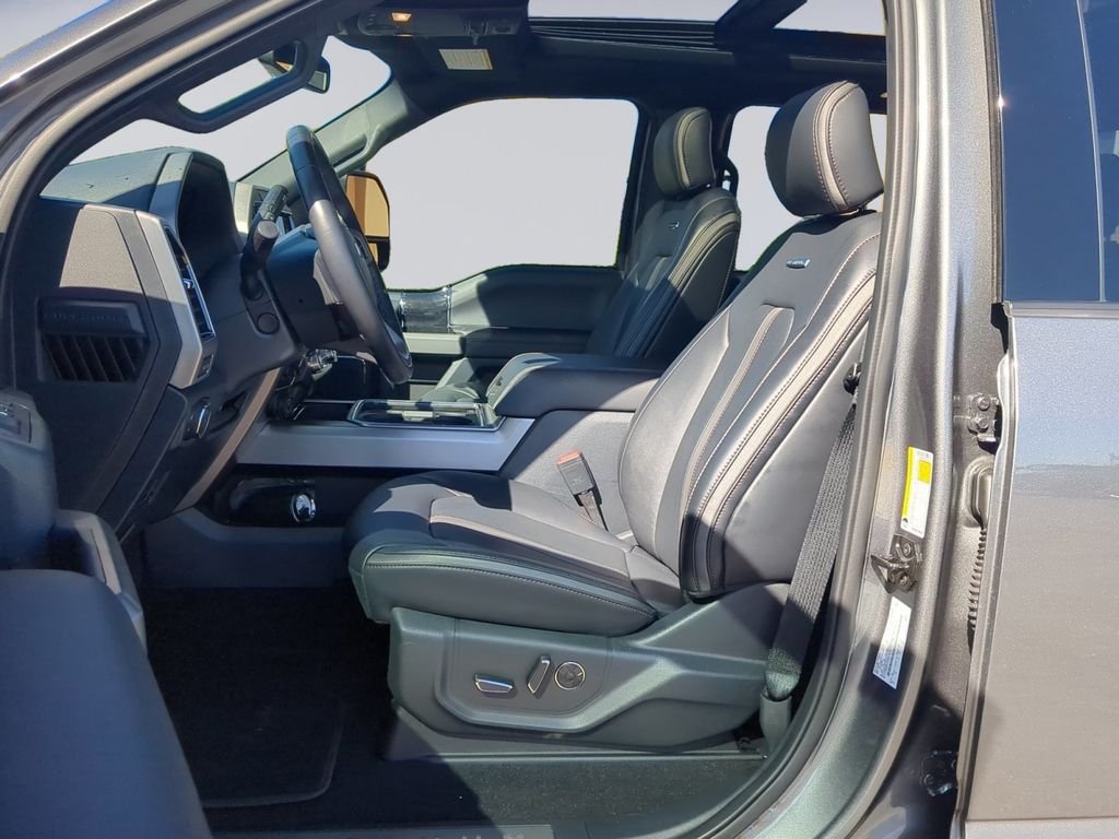 Used 2022 Gray Metallic Ford Platinum image 12