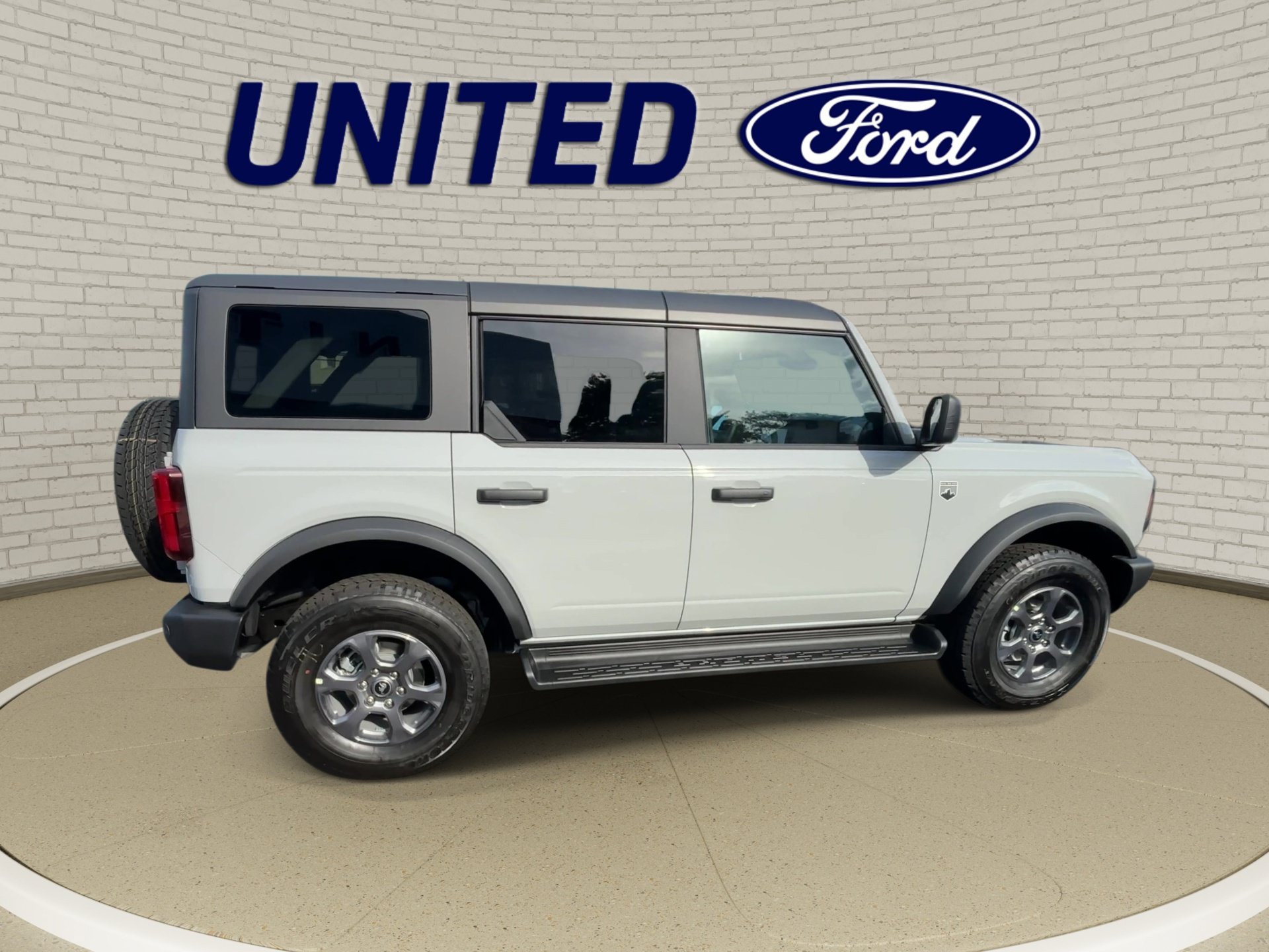 New 2026 Avalanche Gray Ford Big Bend® image 9