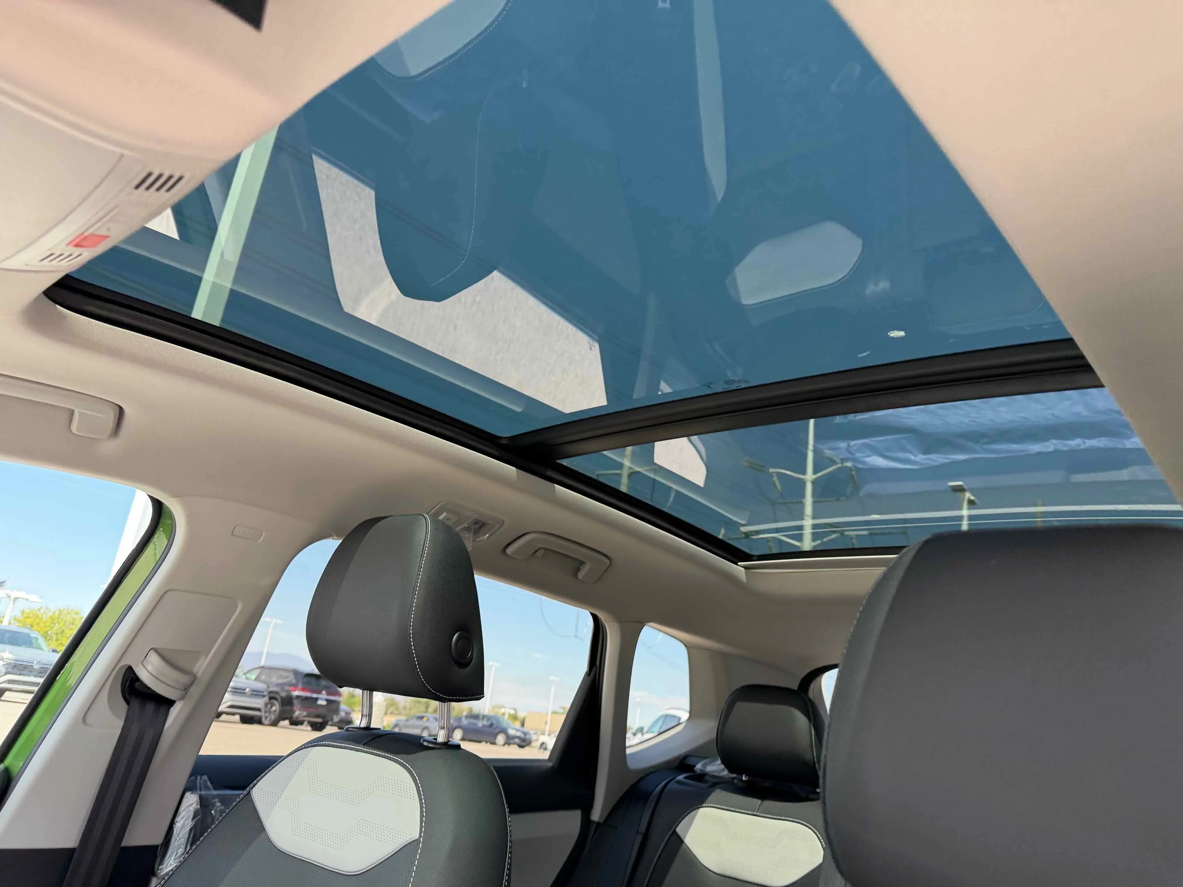 New 2026 Moss Green Volkswagen SEL image 27