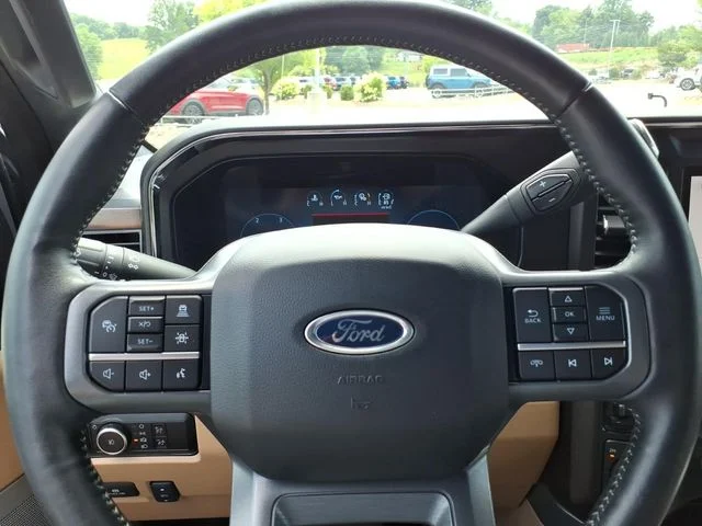 Used 2024 Gray Ford Lariat image 22