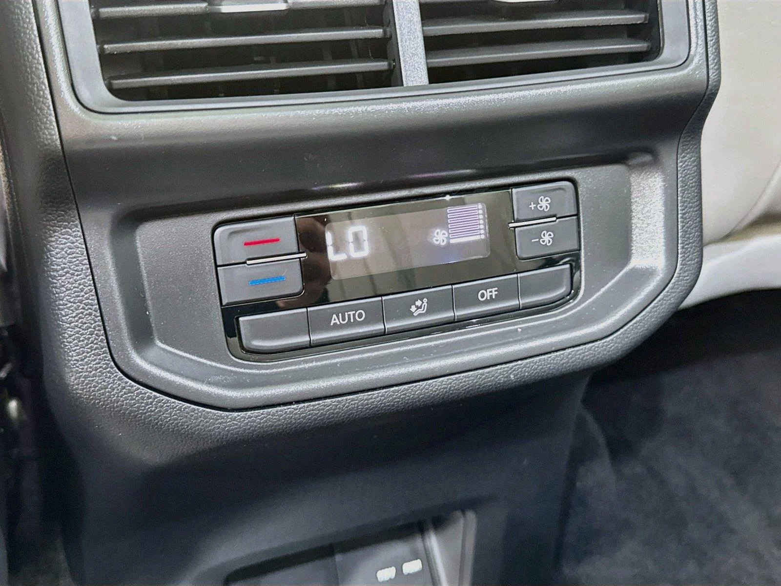New 2027 Pure Gray Volkswagen SE w/Technology image 25