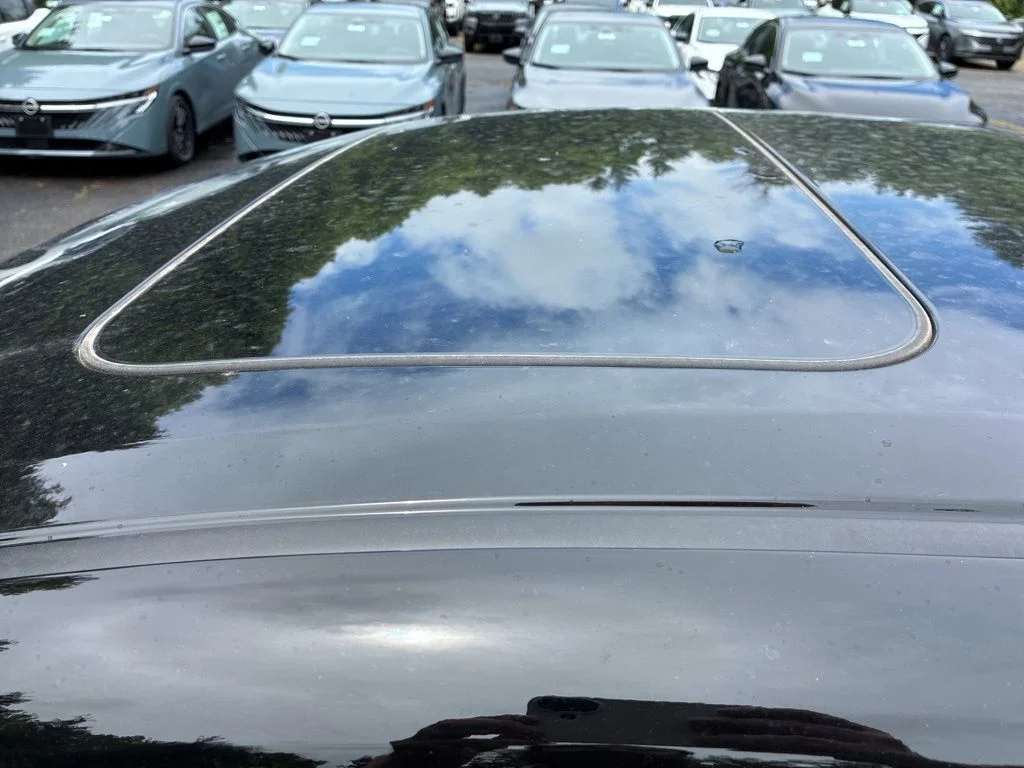 New 2026 Aspen White TriCoat / Super Black Two-tone Nissan SR image 13