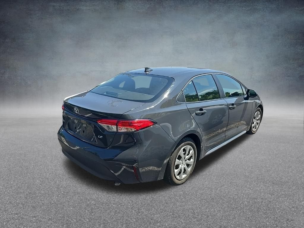 Used 2025 Underground Toyota LE image 7