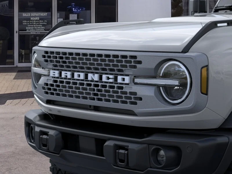New 2026 Avalanche Gray Ford Badlands image 18