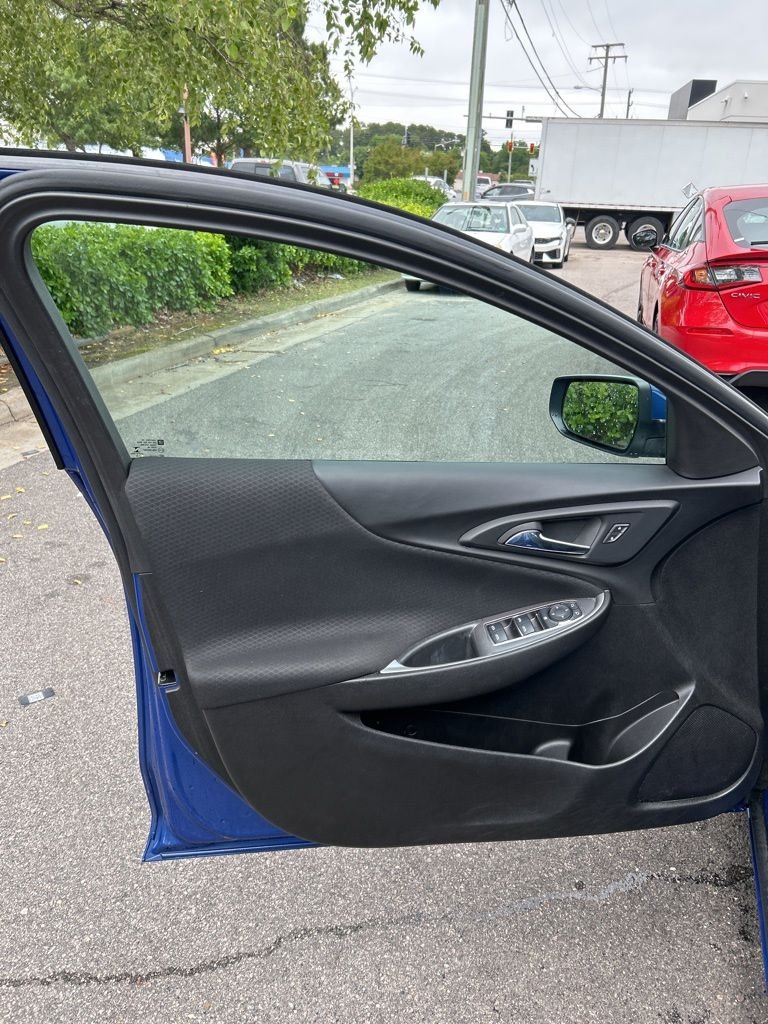 Used 2023 Blue Chevrolet LT image 11