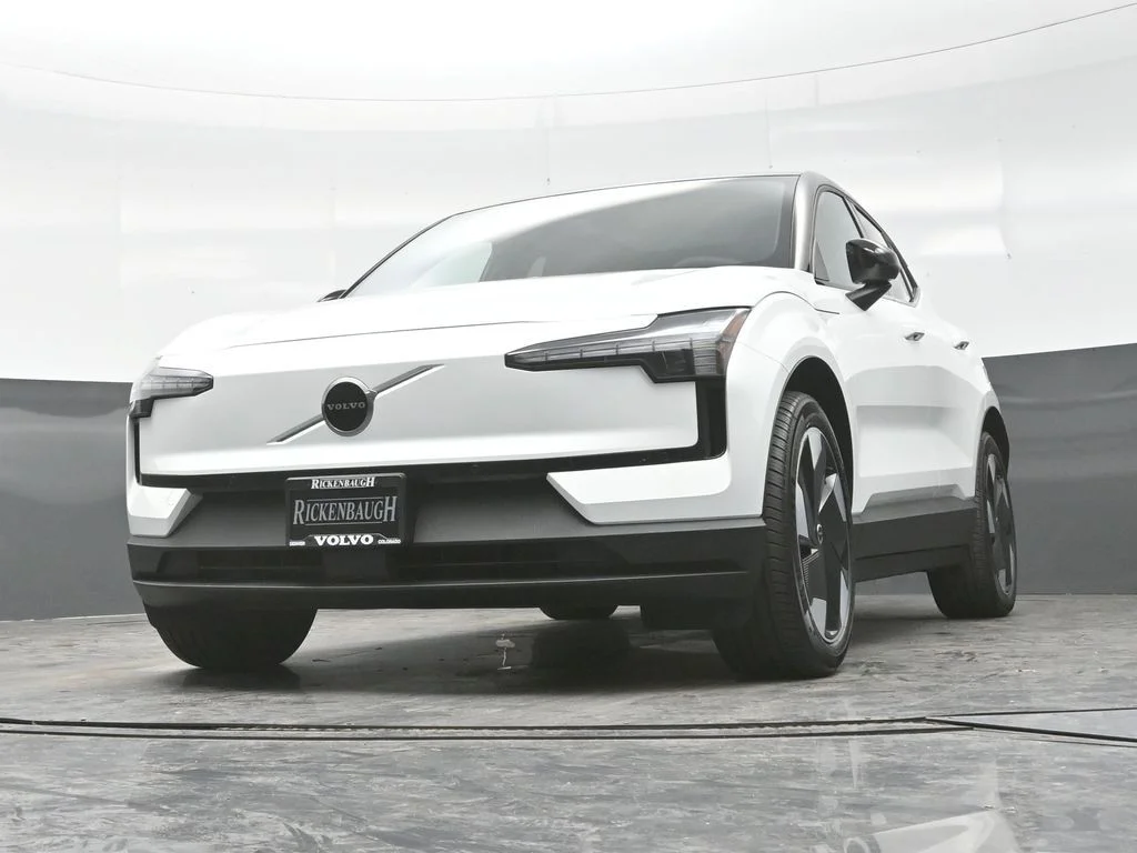 New 2026 Crystal White Volvo Twin Motor Performance Plus image 21