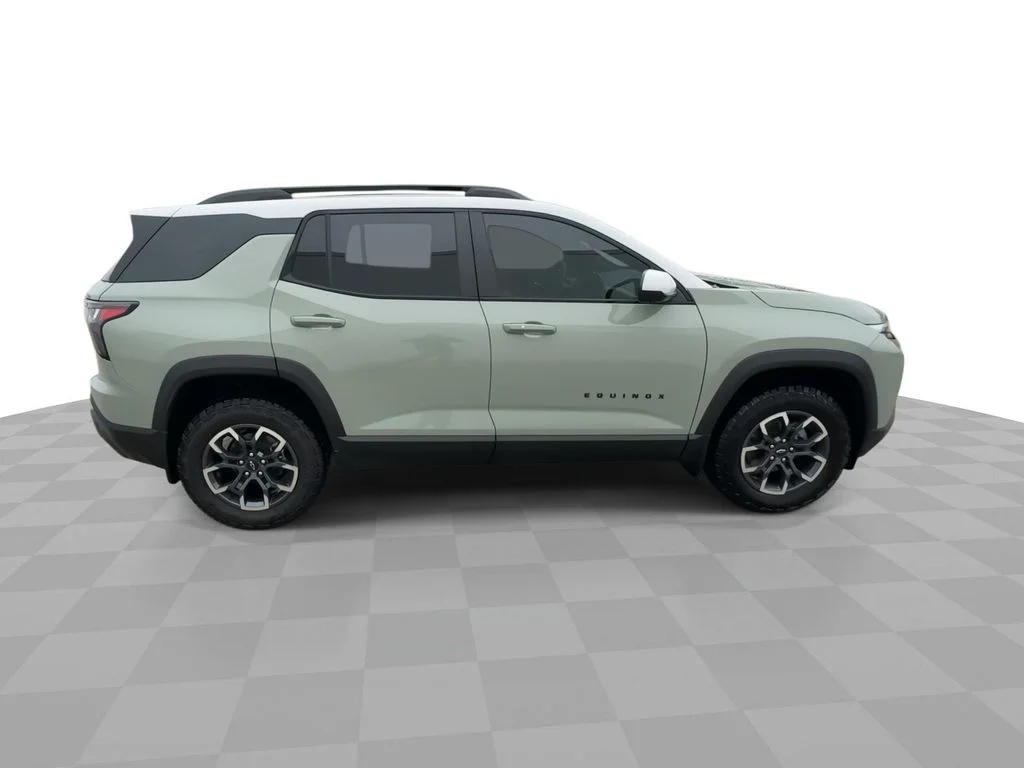 Certified Used 2025 Green Chevrolet ACTIV image 9
