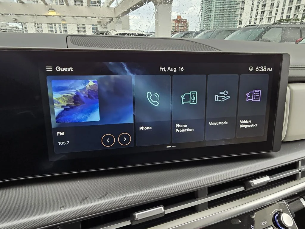 New 2027 Gray Hyundai SEL image 18
