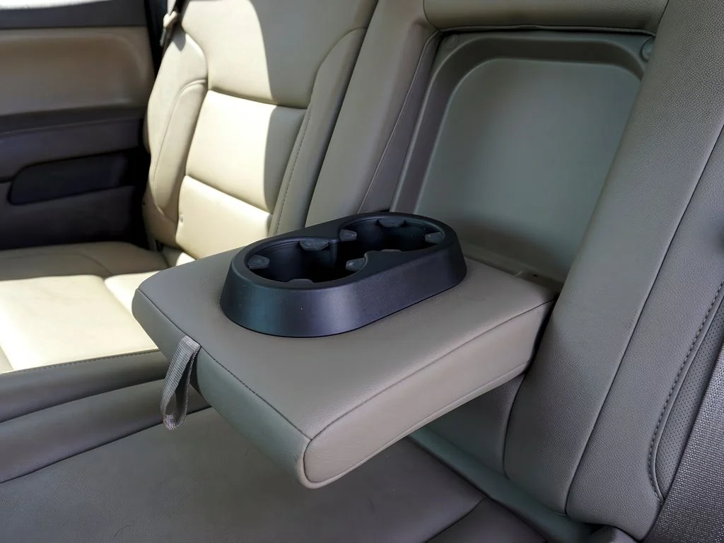 Used 2015 DEEP OCEAN BLUE METALLIC Chevrolet LTZ image 39