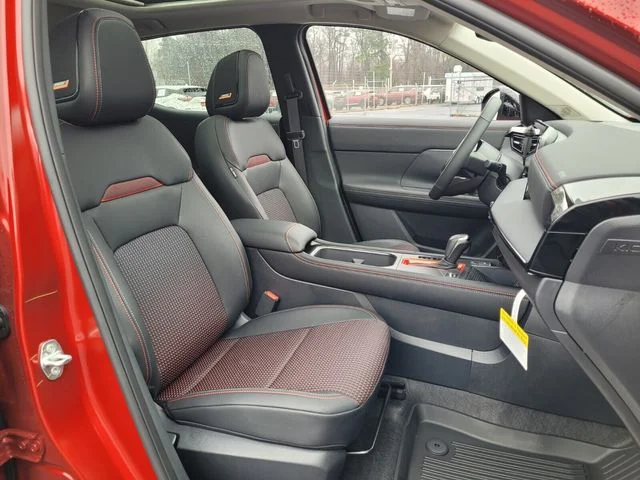 New 2026 Scarlet Ember Tintcoat Nissan SR image 10