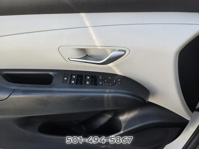 Used 2025 White Hyundai SEL image 31