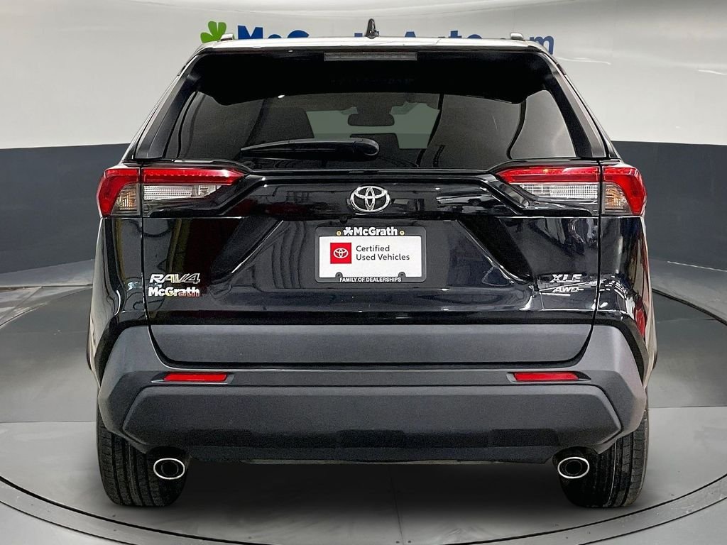 Used 2021 Black Toyota XLE image 6