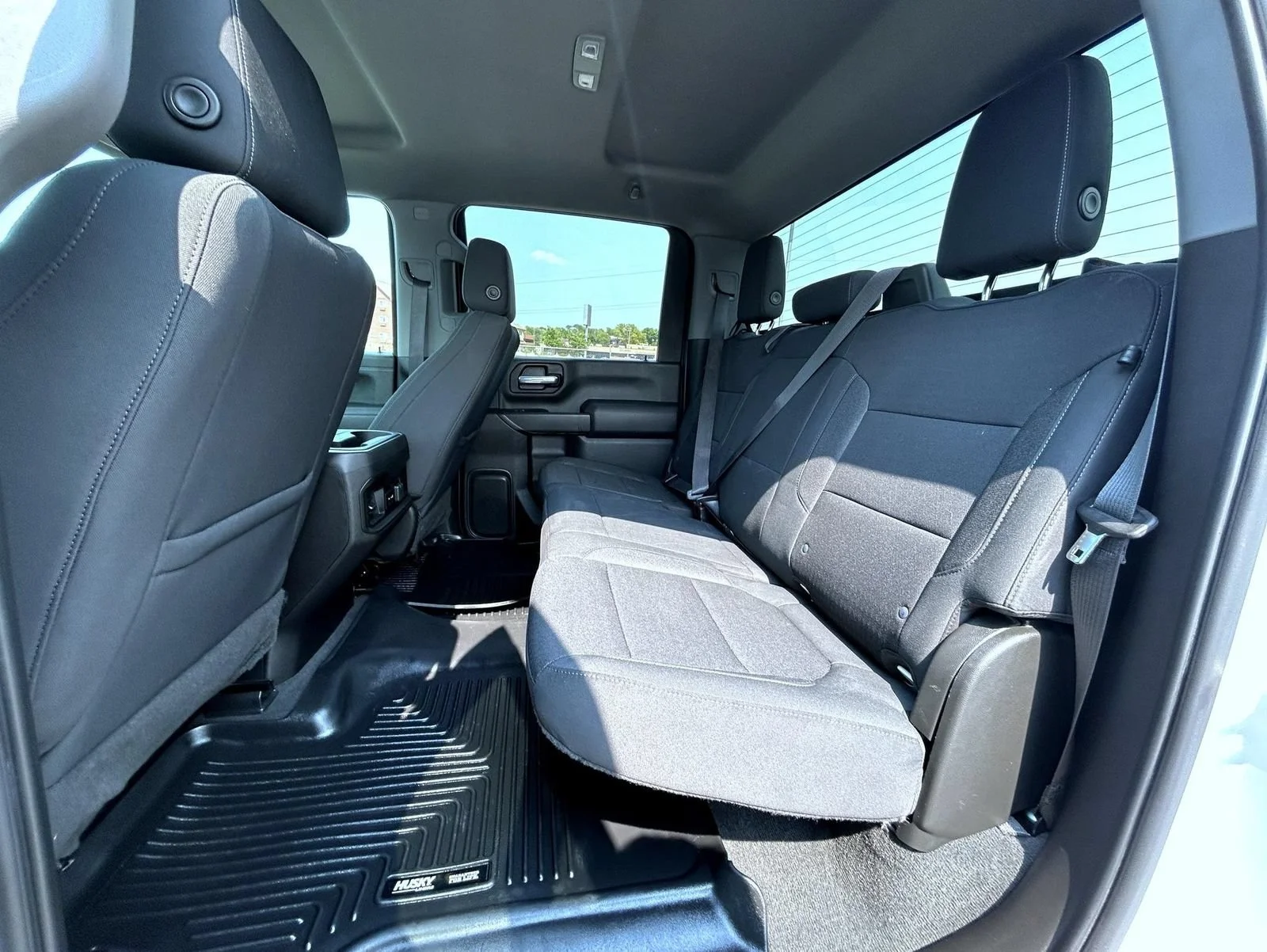 Certified Used 2022 SUMMIT WHITE Chevrolet LT image 21