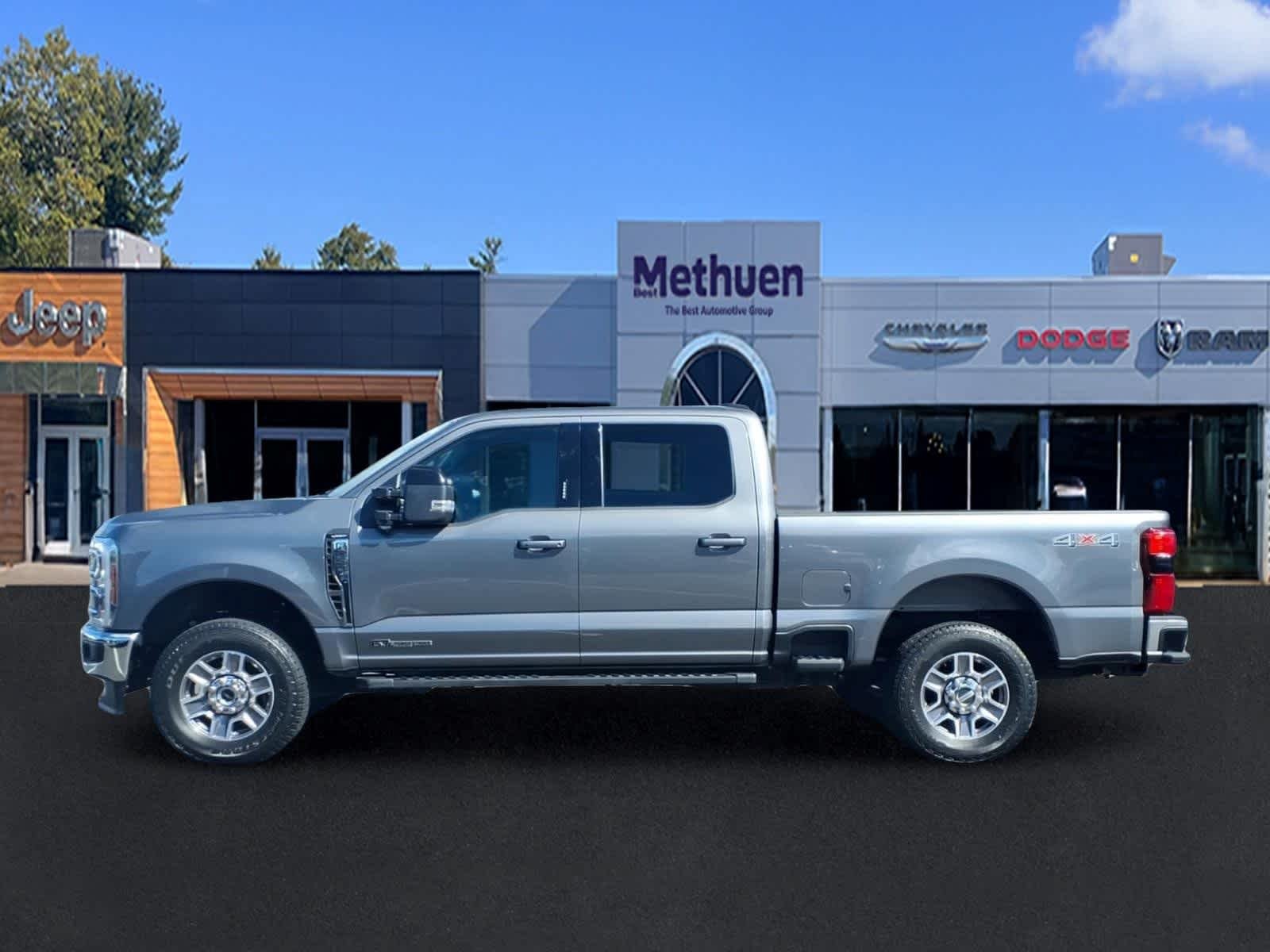 Used 2024 Carbonized Gray Ford LARIAT image 8