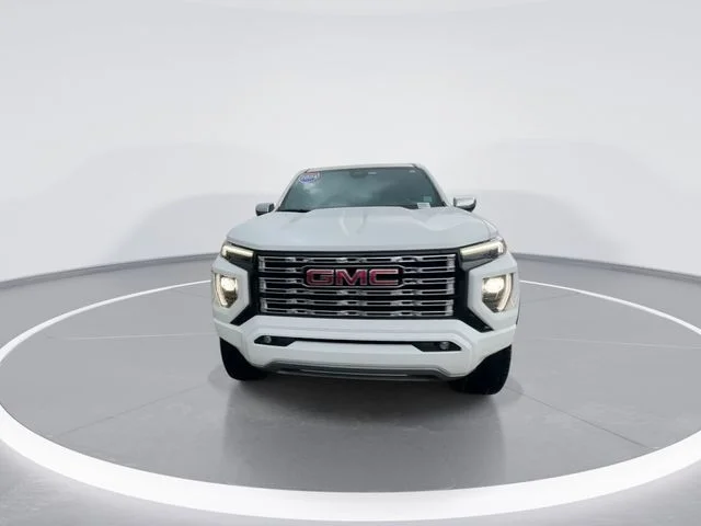 Used 2024 White GMC Denali image 2
