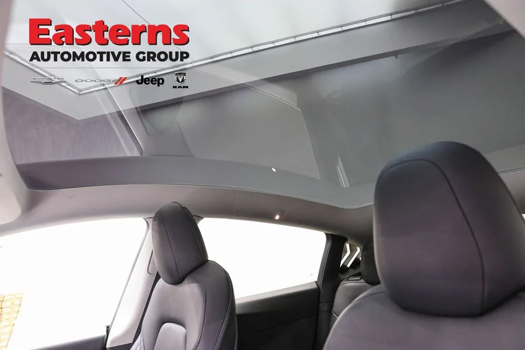 Used 2022  Tesla Performance image 28