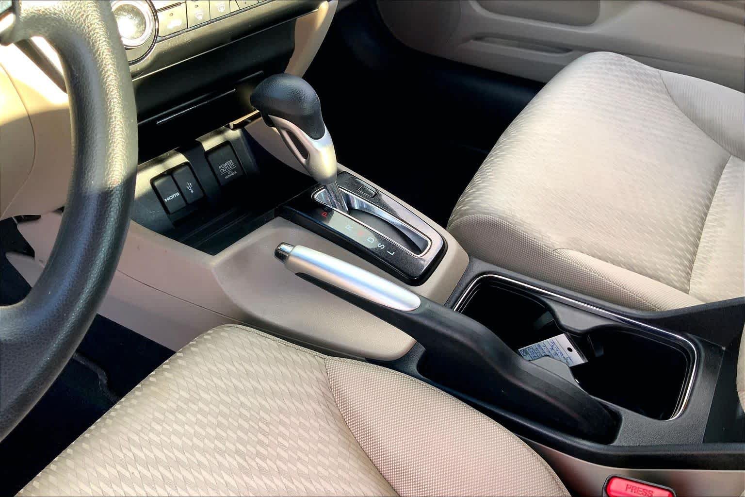 Used 2015 Taffeta White Honda EX image 16