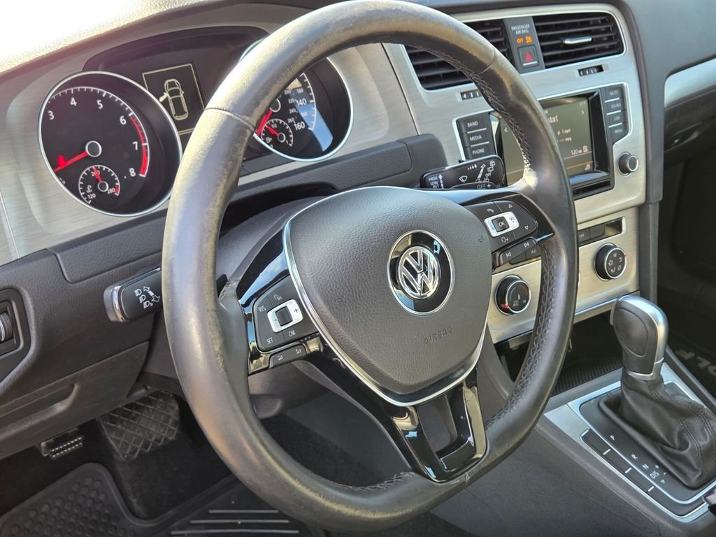 Used 2015 Gray Volkswagen TSI S 4-Door image 24