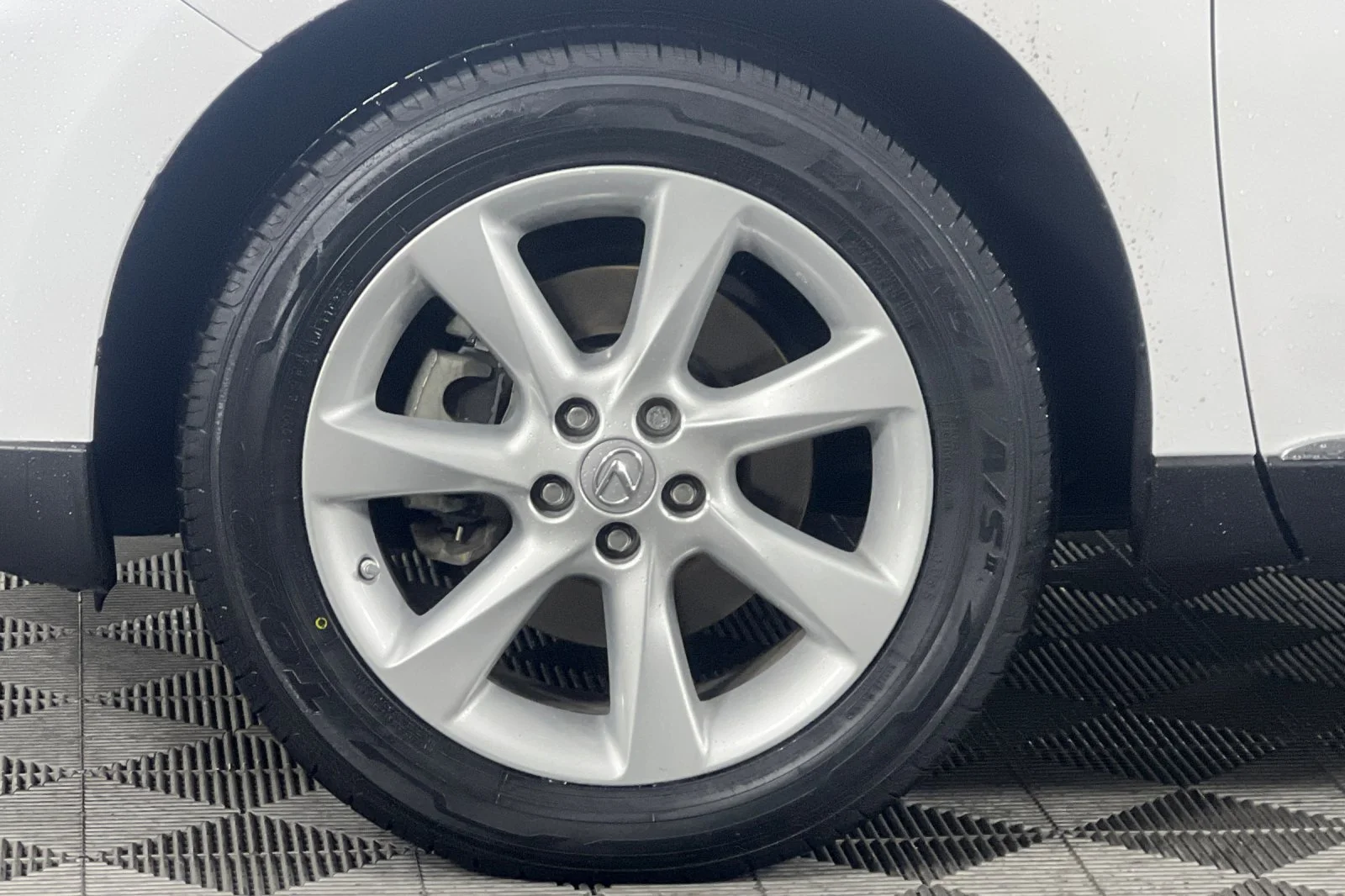 Used 2011 Starfire Pearl Lexus 4DR AWD image 31