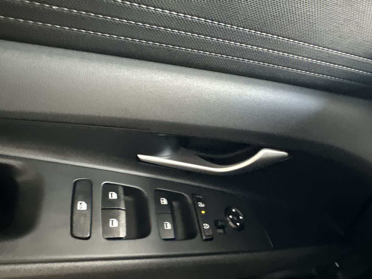 2026 Hyundai Elantra SE - Photo 17