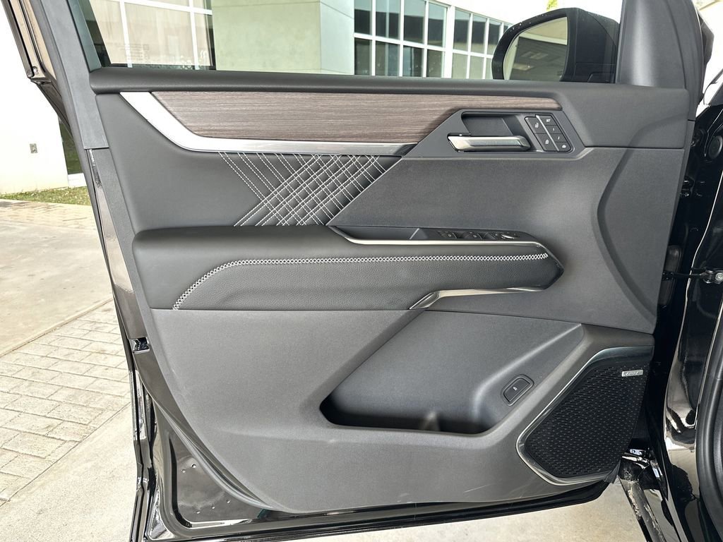 2026 GMC Acadia Denali - Photo 10