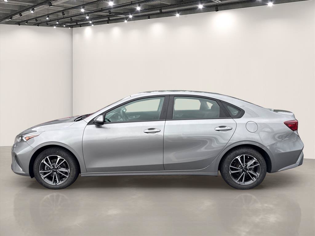 Certified Used 2023 Steel Gray Kia LXS image 5