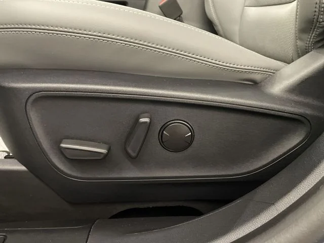 Used 2025 Velocity Blue Metallic Ford Badlands image 12