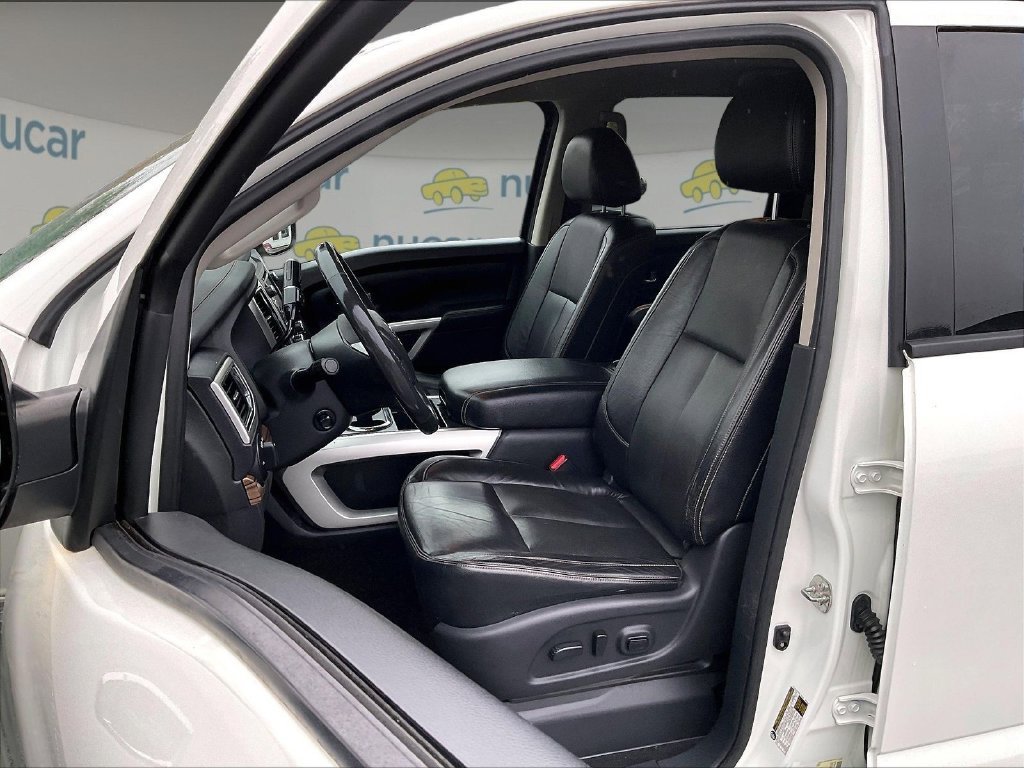 Used 2017 White Nissan SL image 10