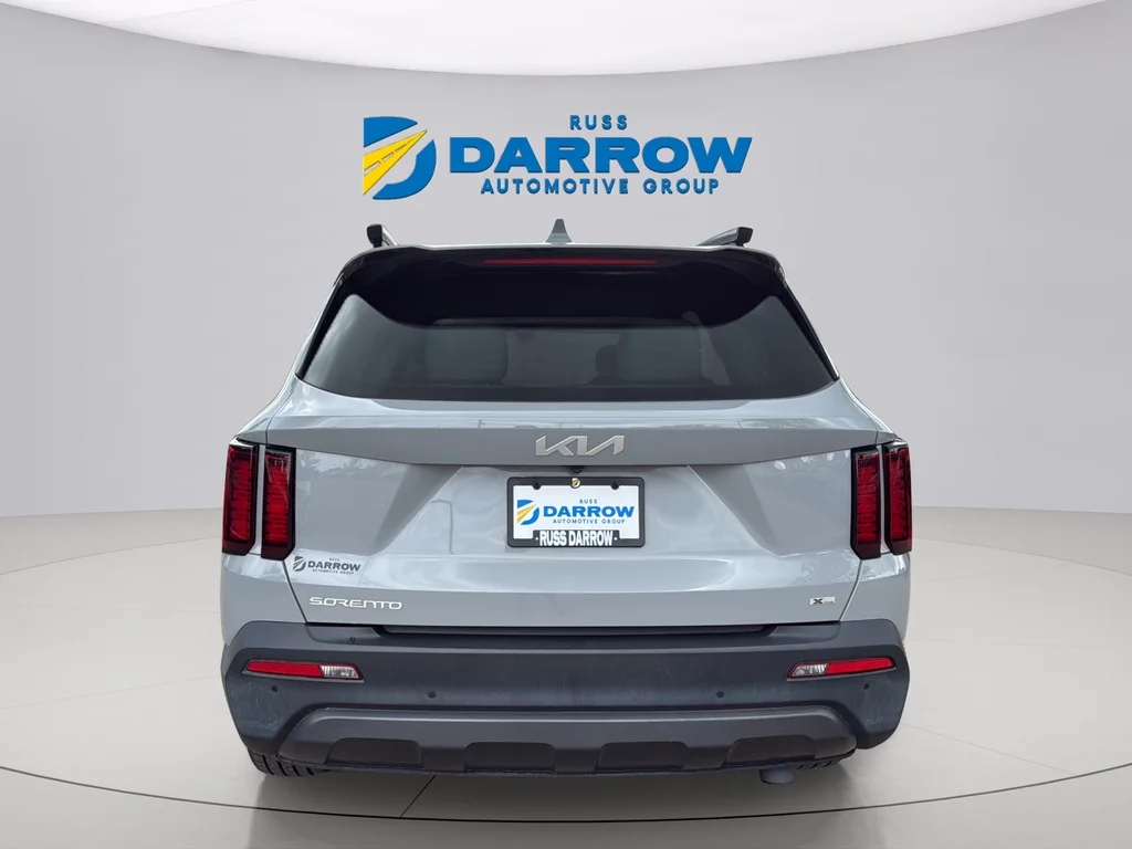 Used 2023 Wolf Gray Kia X-Line EX image 4
