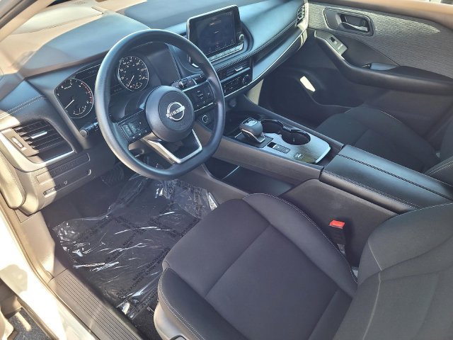 Used 2023 White Nissan S image 10