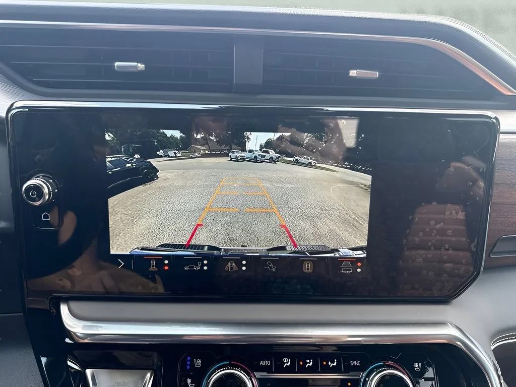 New 2026 Glacier White Tricoat GMC Denali Ultimate image 23