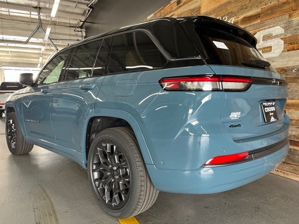 New 2026 Steel Blue Exterior Paint Jeep Summit image 17