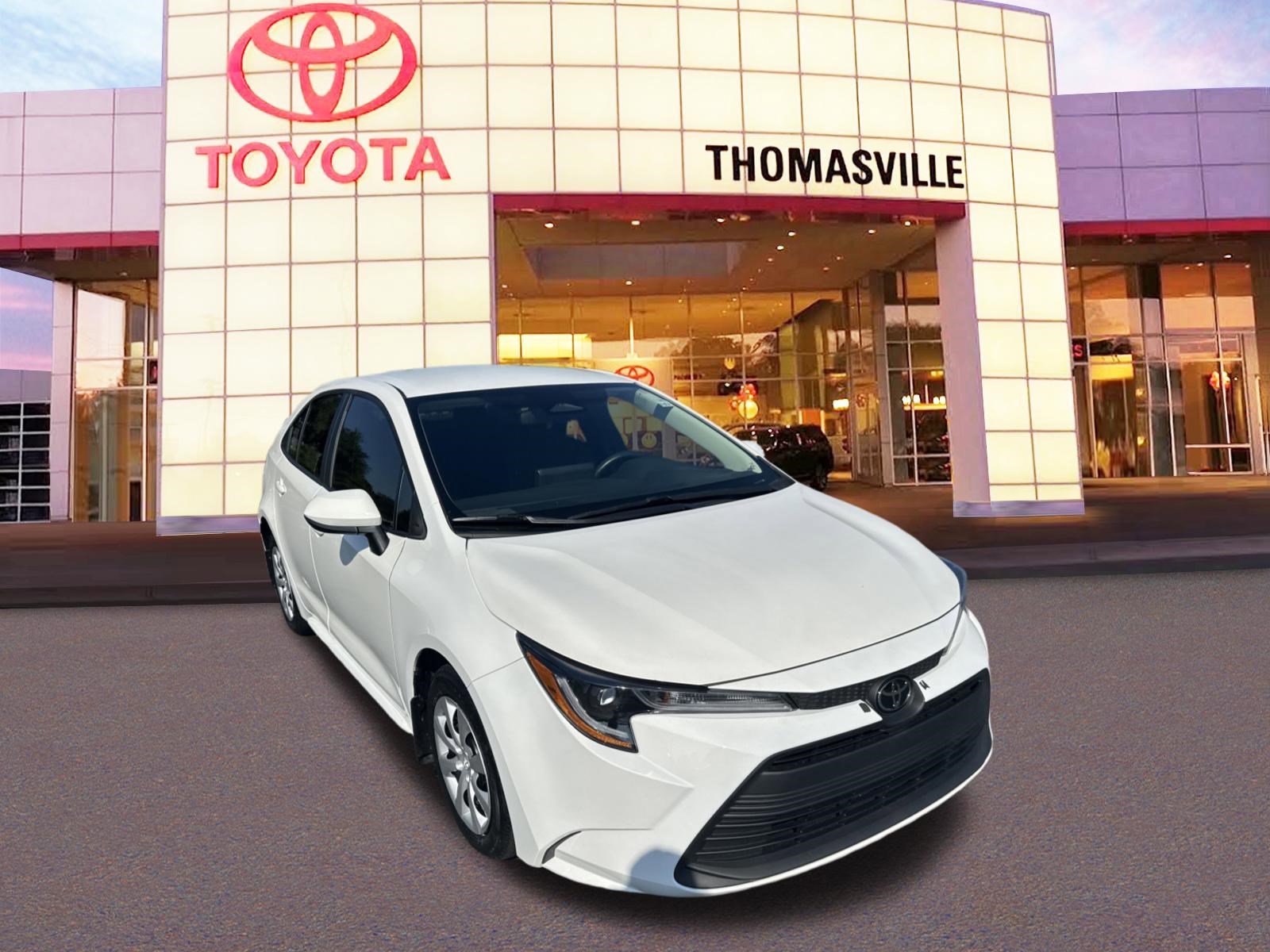 Used 2025  Toyota  image 3