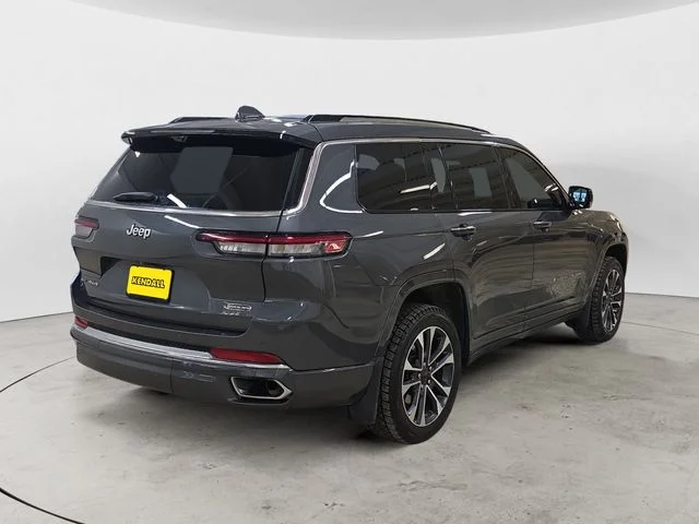 Used 2023 Gray Metallic Jeep Overland image 5