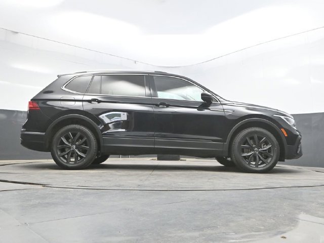 Used 2024 Black Volkswagen 2.0T SE image 50