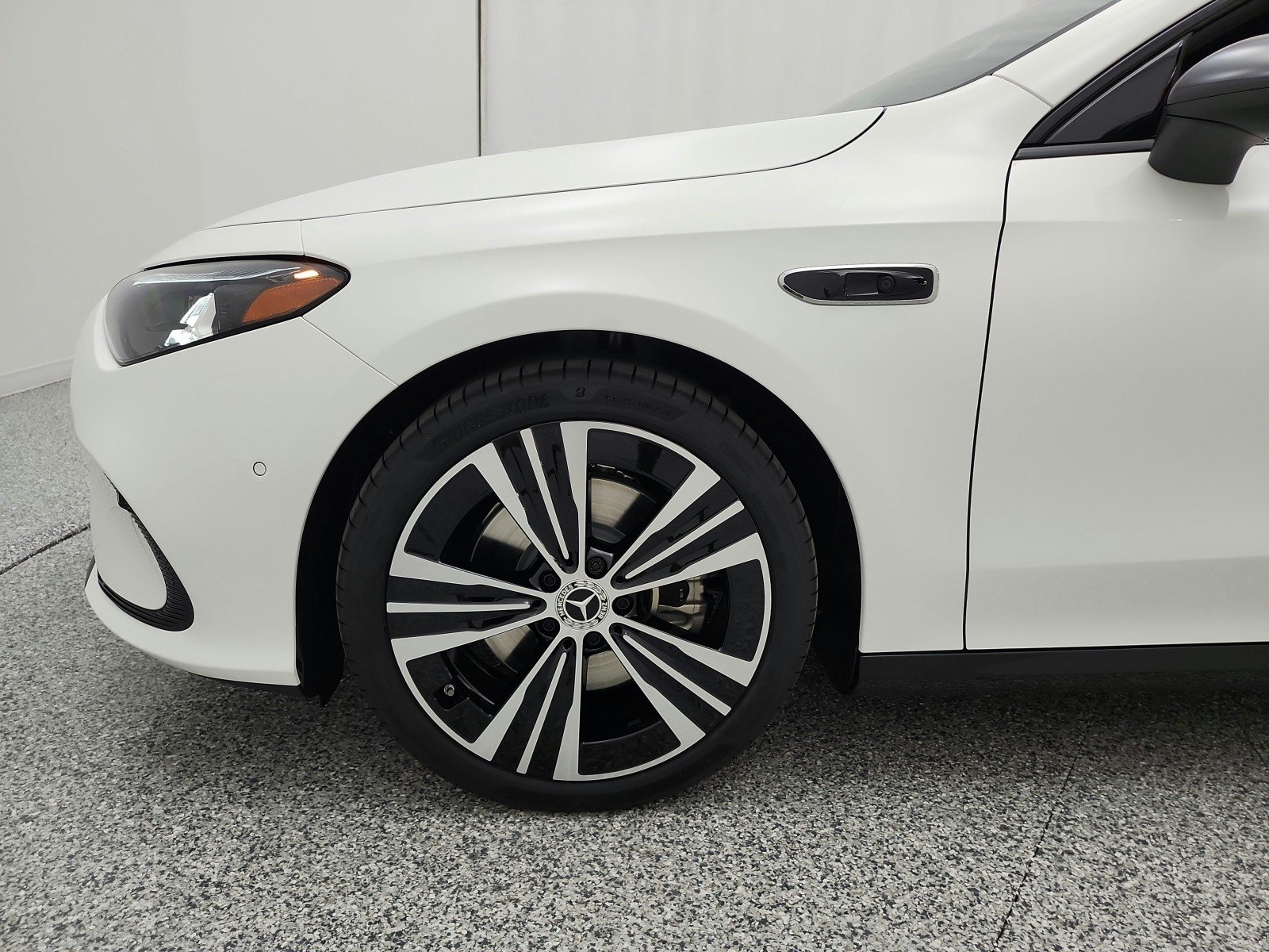 New 2027 Polar White Mercedes-Benz CLA 250+ Electric RWD image 13